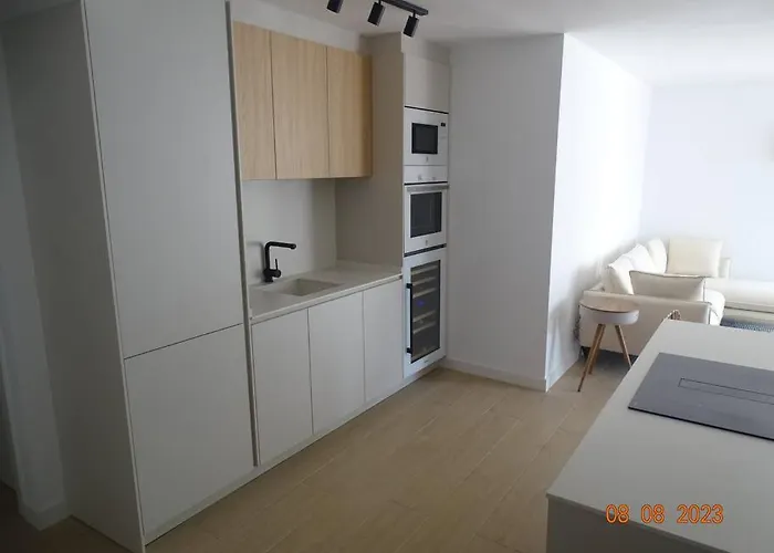 Large Terrace Beach-side Τορρεμολίνος