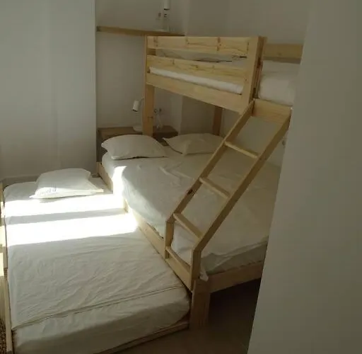 Large Terrace Beach-side Διαμέρισμα