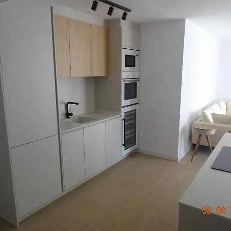 Large Terrace Beach-side 토레몰리노스